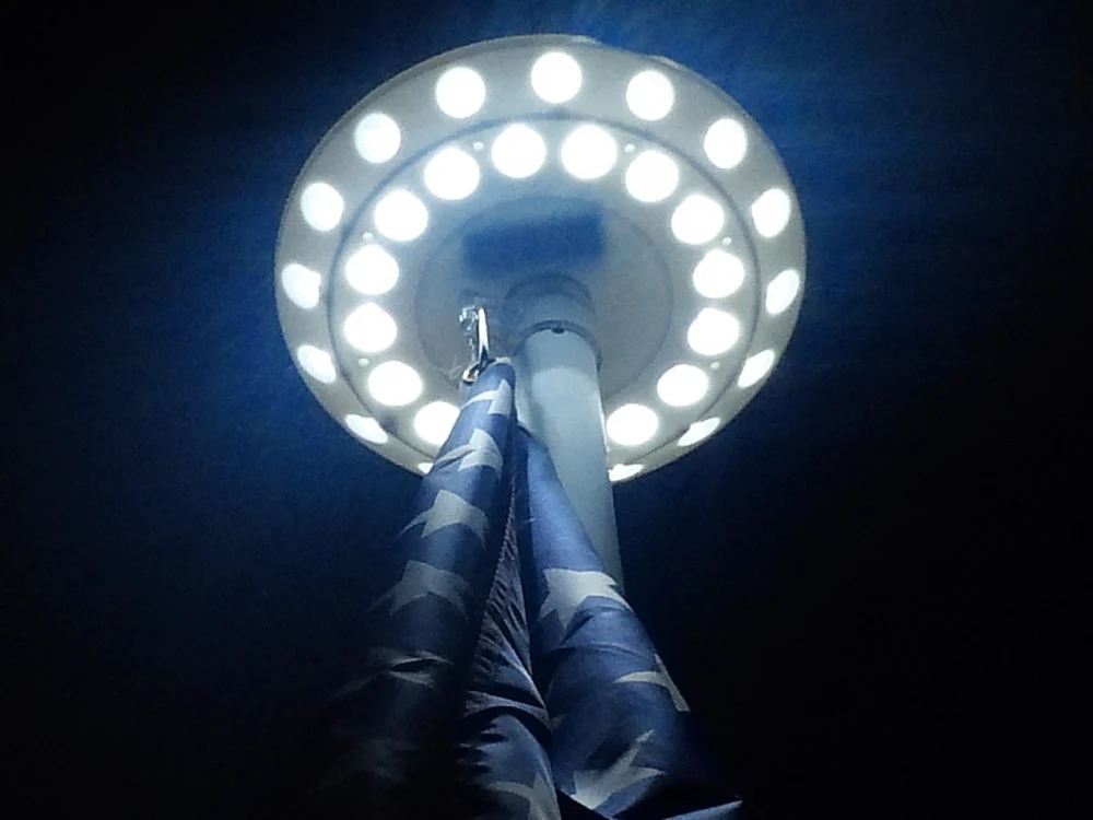 Double Row Solar Flagpole Top Light | 40 LED Automatic Flag Illumination - Image 3