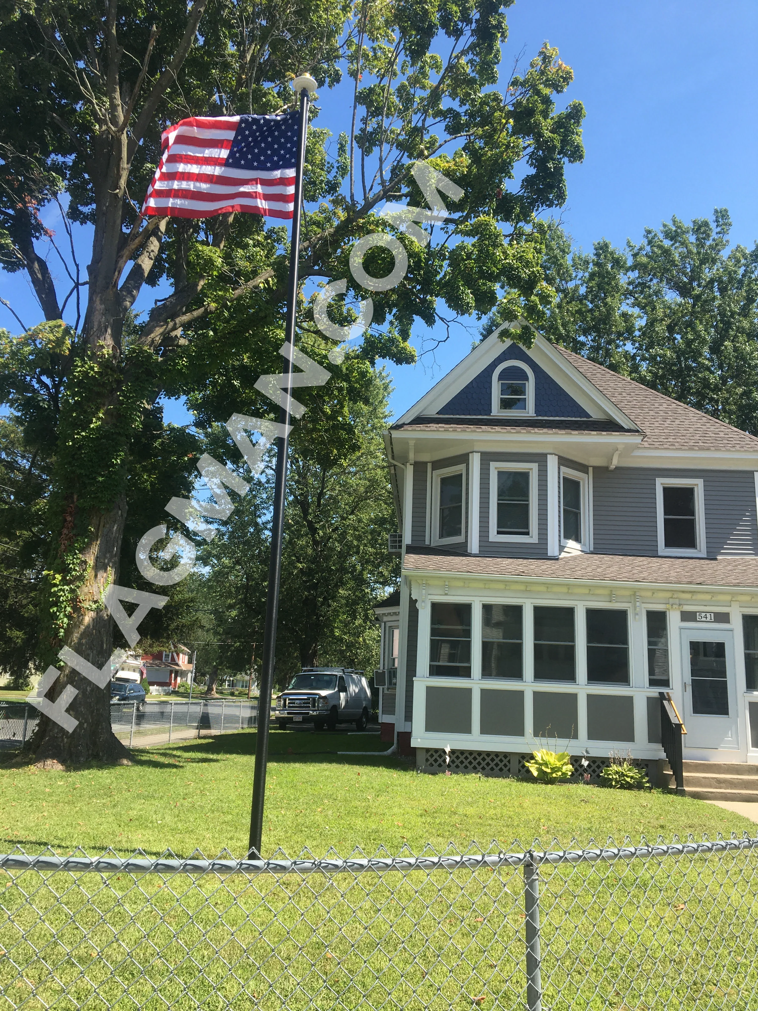 Double Row Solar Flagpole Top Light | 40 LED Automatic Flag Illumination - Image 7