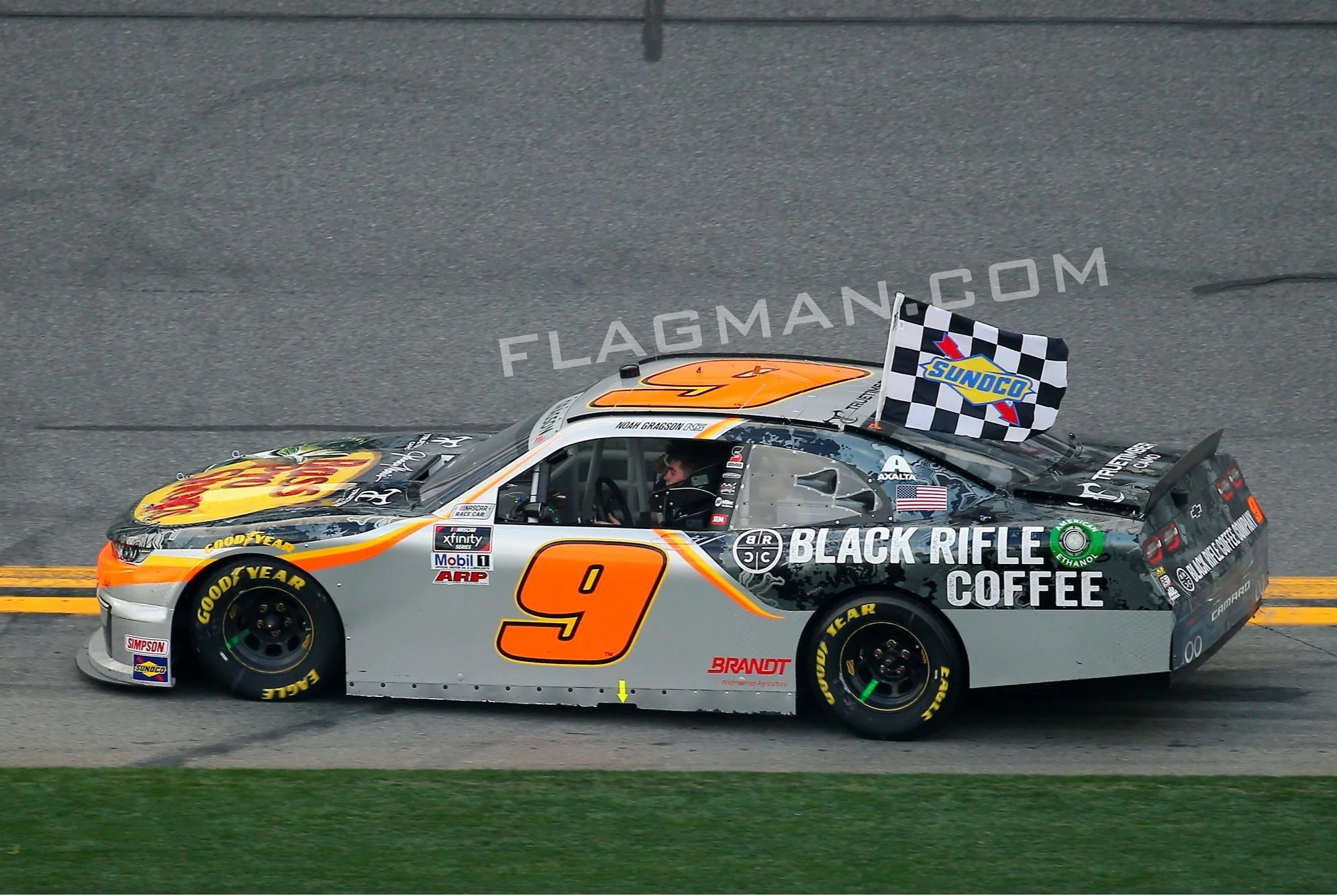 Official Sunoco Racing Flag - Image 3