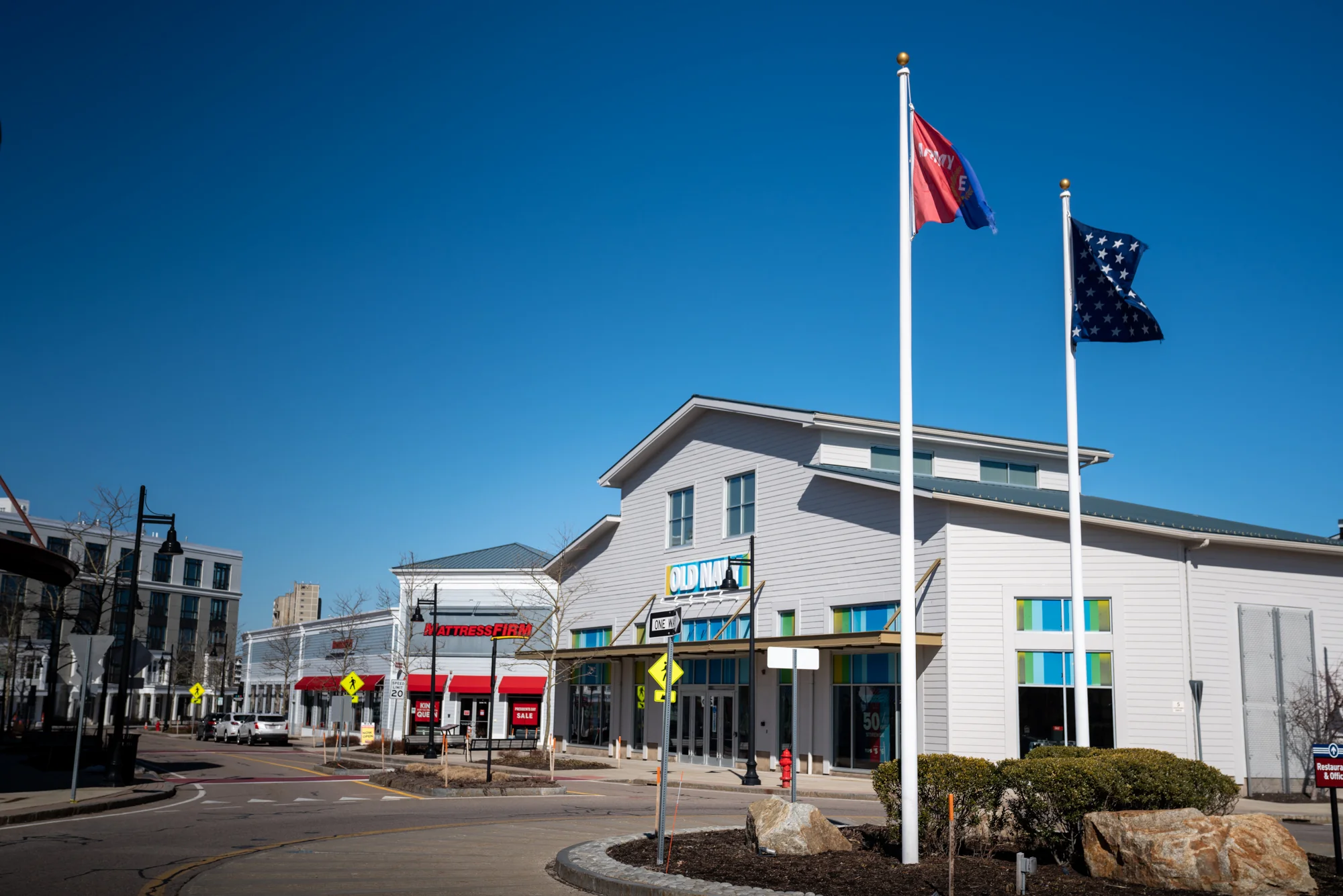 Zeus™ Handcrafted Fiberglass Flagpole with External Rope | Lifetime Warranty | Made in USA - Image 9